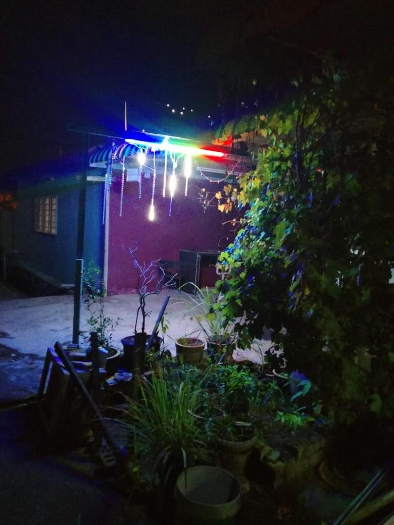 Singgahan Keluarga Jitu จิตรา ภายนอก รูปภาพ