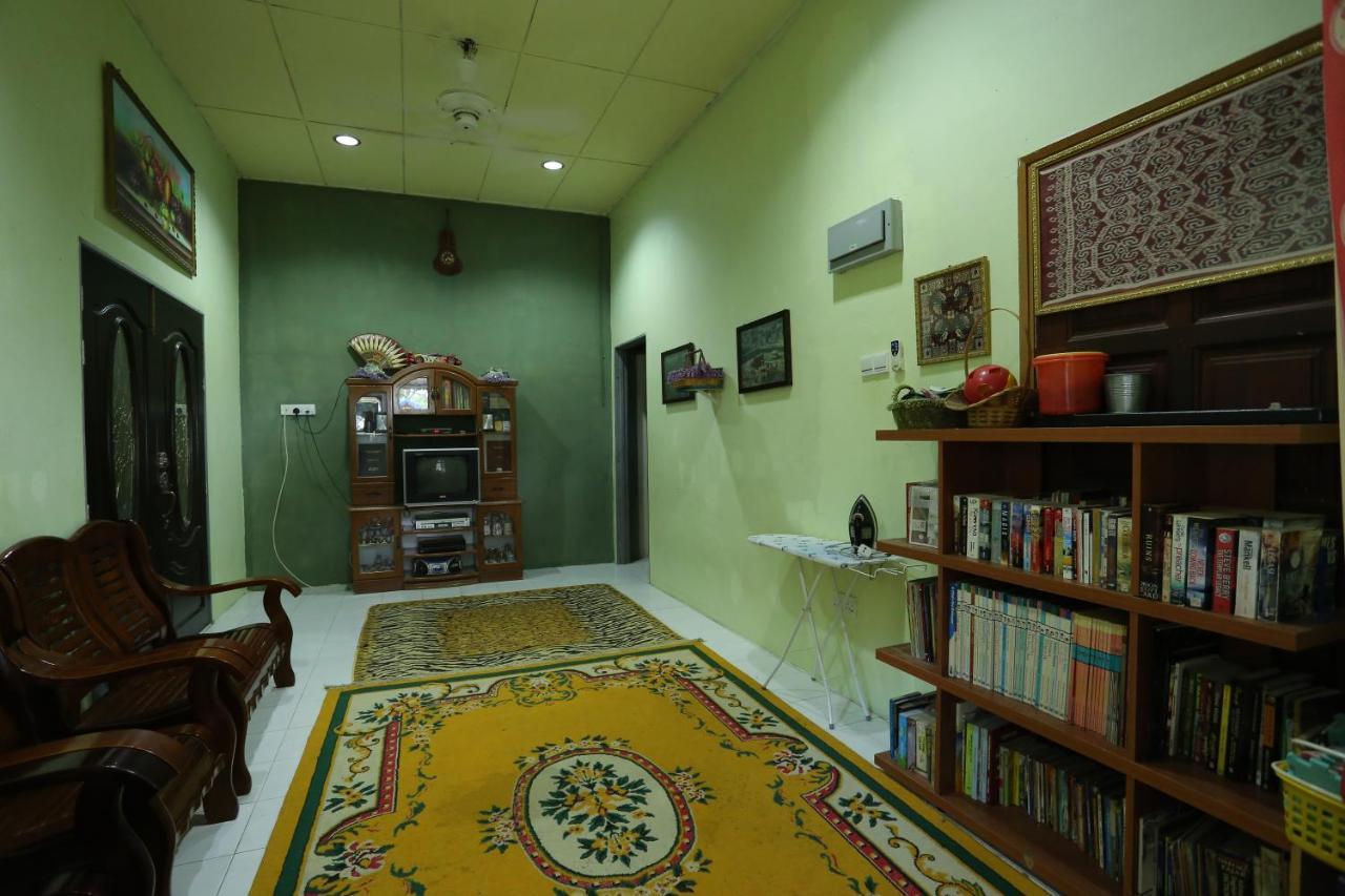 Singgahan Keluarga Jitu จิตรา ภายนอก รูปภาพ